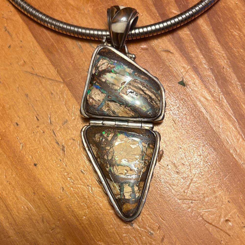 Artisan Silver, Boulder Opal, Iron Wood and Bone necklace. Simply stunning 😍